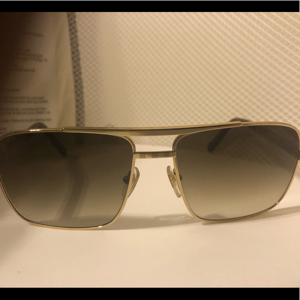 Louis Vuitton sunglasses !